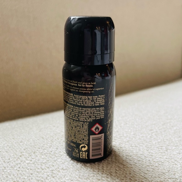 Oribe Dry Texturizing Spray - Travel Size - Picture 5 of 5